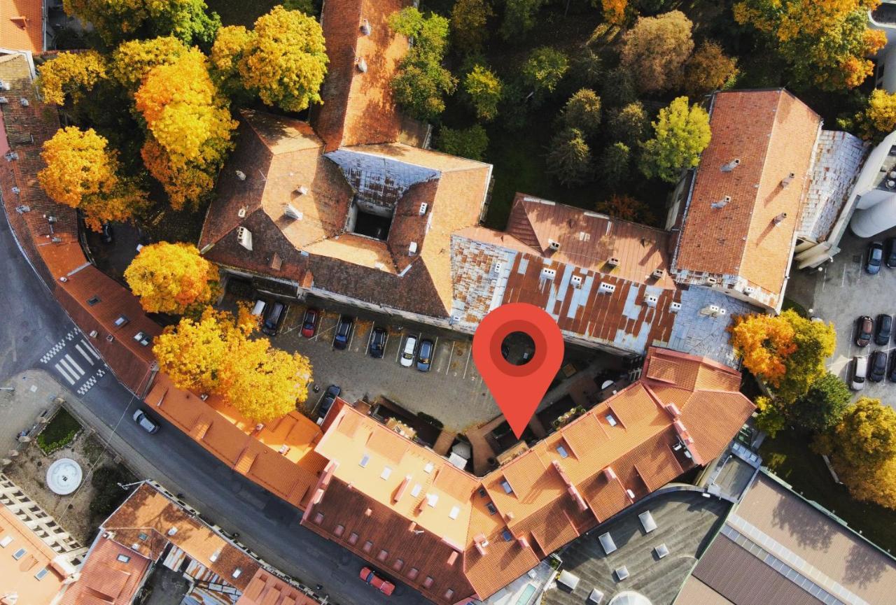 Tomy Old Town Apartments Vilna Exterior foto